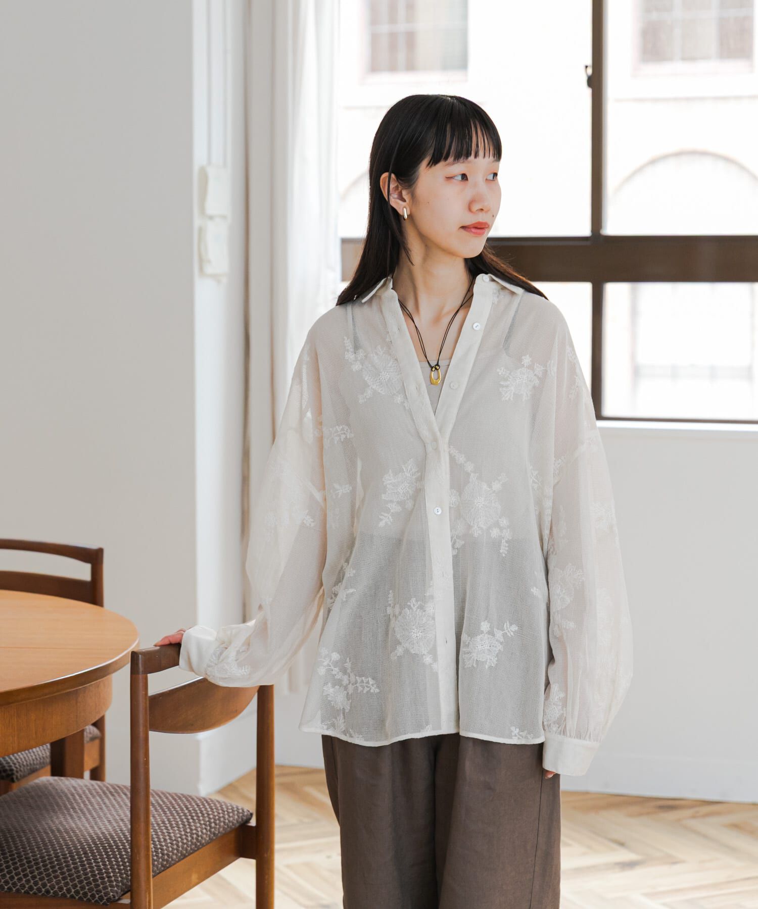 URBAN RESEARCH DOORS「メッシュエンブロイダリーシャツ」|シャツ・ブラウス|