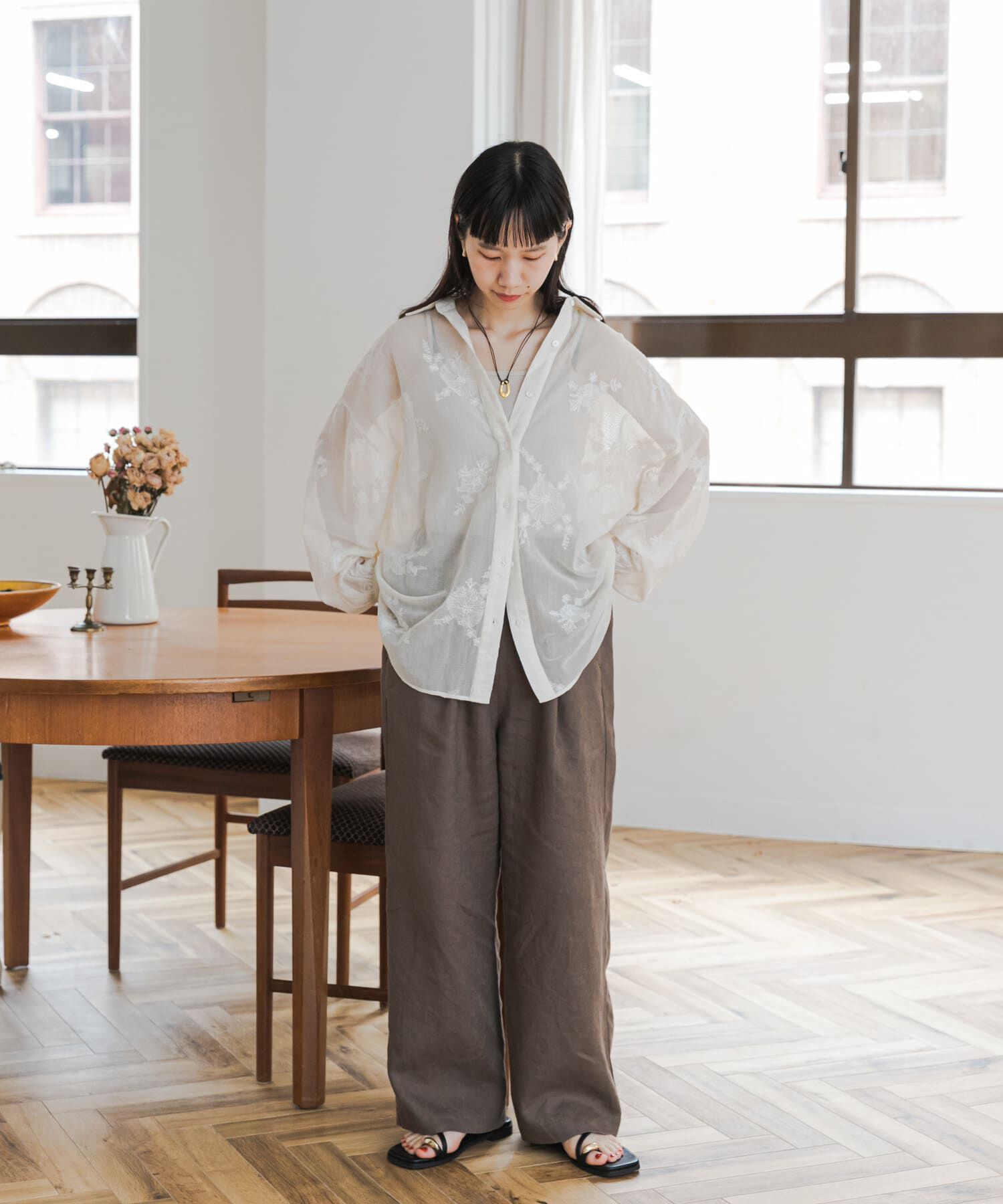 URBAN RESEARCH DOORS「メッシュエンブロイダリーシャツ」|シャツ・ブラウス|