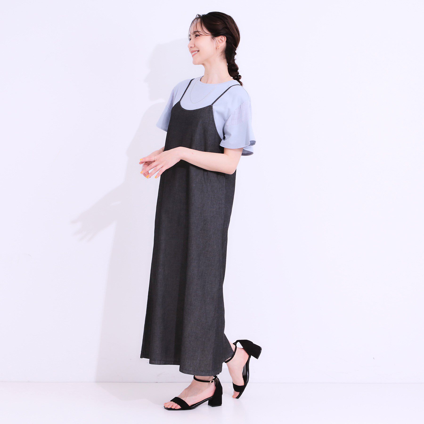 SHOO･LA･RUE「【S-LL】女性らしさ漂う ライトデニム Aラインキャミワンピース」|ワンピース|