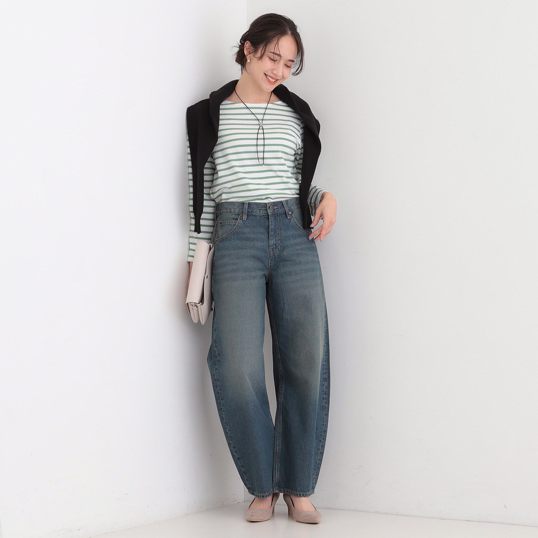 SHOO･LA･RUE「【SHOO・LA・RUE DENIM/高レビュー】ゆるっと決まる こなれカーブデニムパンツ」|デニム|