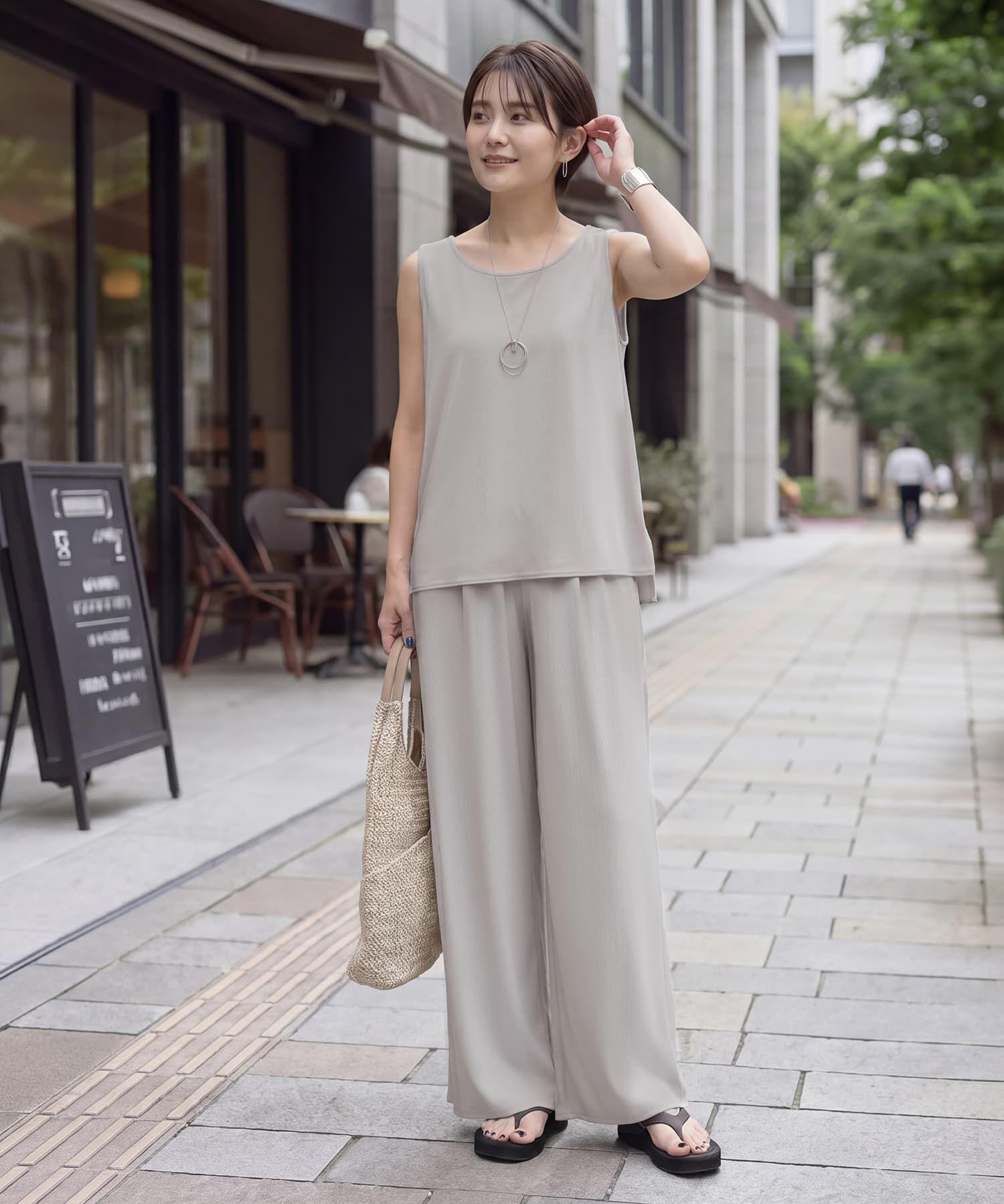 STYLE DELI「マイクロプリーツ落ち感パンツセットアップ」|タンクトップ|グレージュ