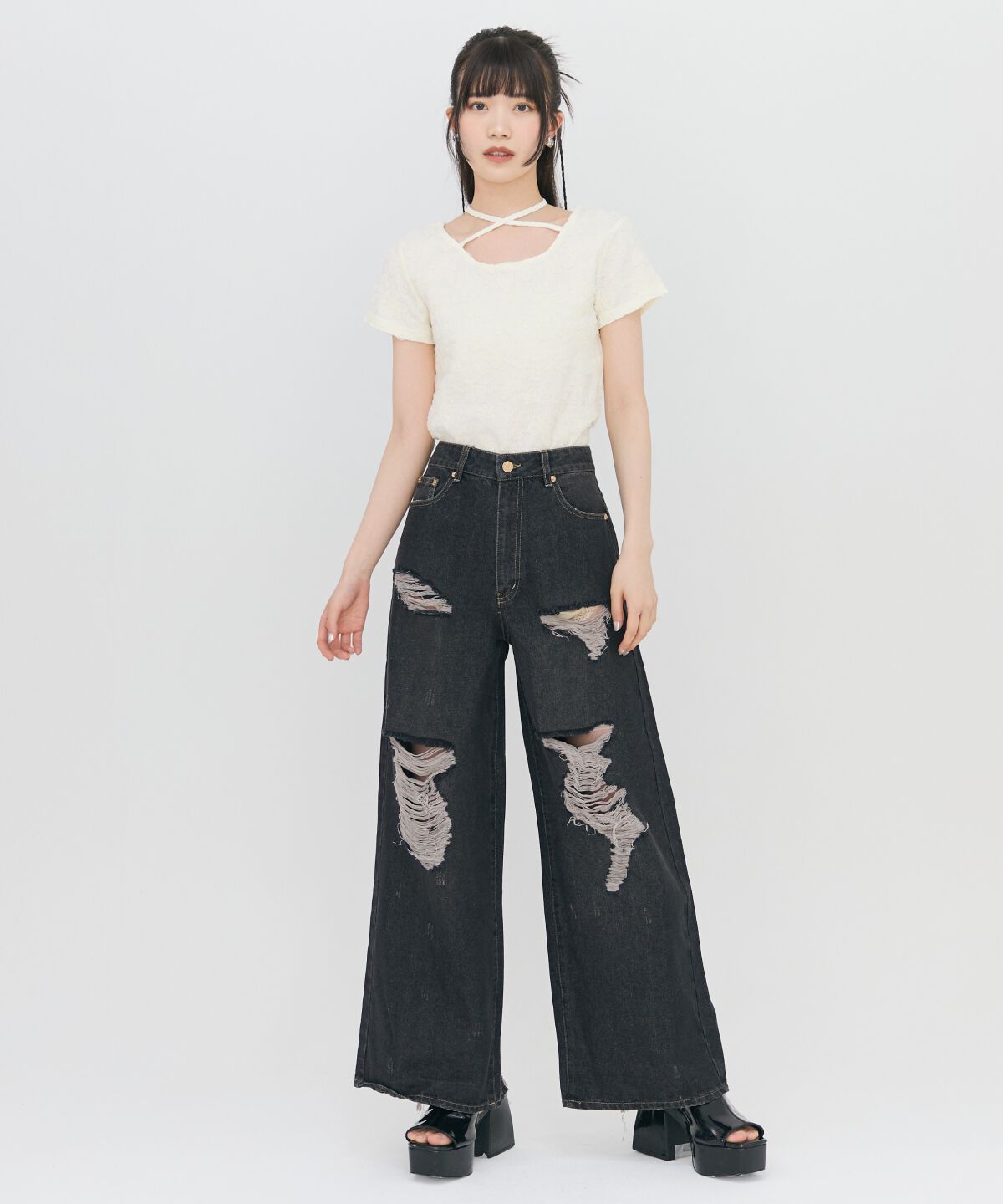 REDYAZEL「3DフラワーレースコンパクトTシャツ」|Tシャツ・カットソー|