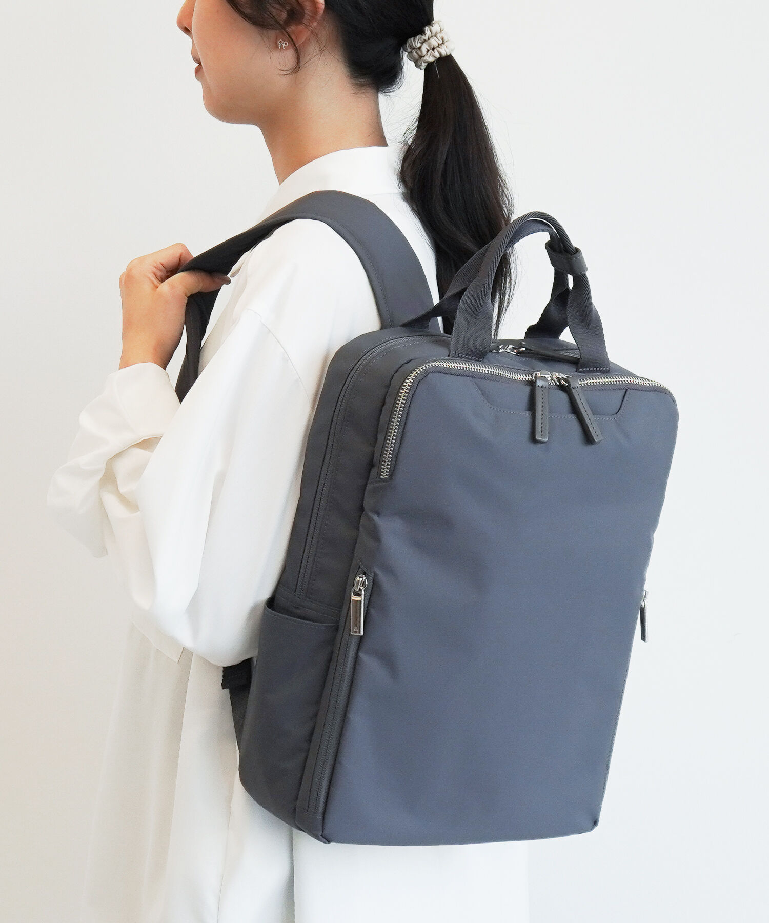 ace.「ace./エース フィッテム ライト リュックサック  ビジネス 洗える背面パッド A4 13.3インチ 20391 」|リュック|ダークグレー