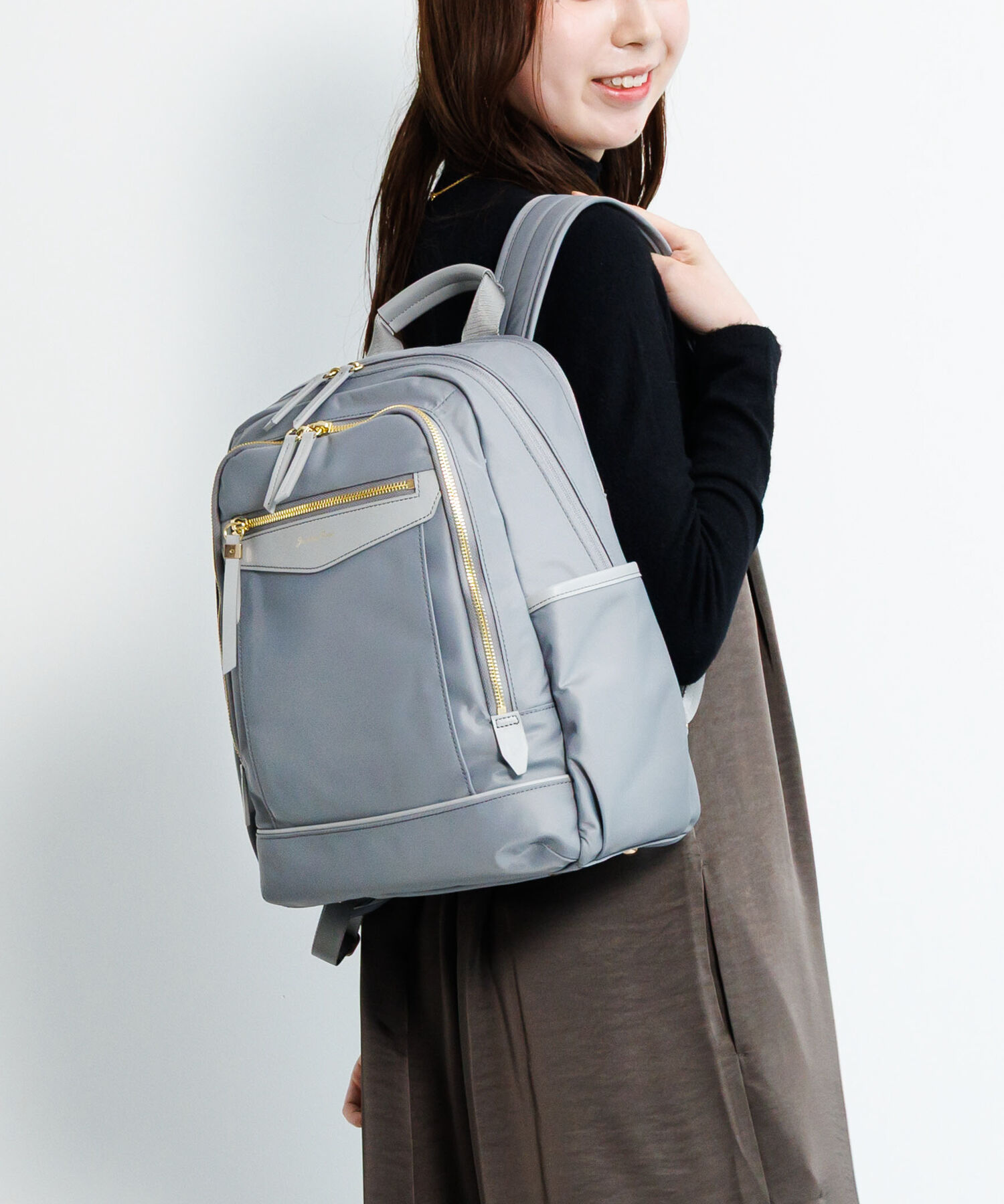  「Jewelna Rose/ジュエルナローズ リラ リュックサック  A4サイズ 13.3インチ収納 背面メッシュ 16361 バッグ」|リュック|グレー