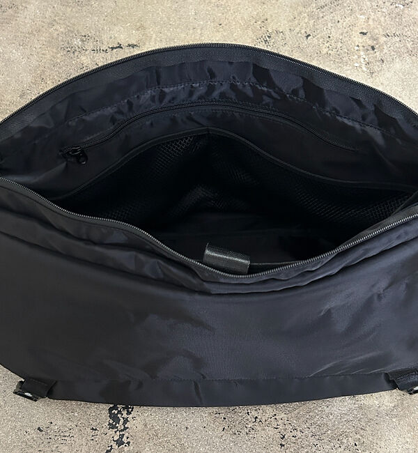 ABAHOUSE「【NoiR/ノアール】ComCompass messenger N25002/メ」|ショルダー・メッセンジャー|