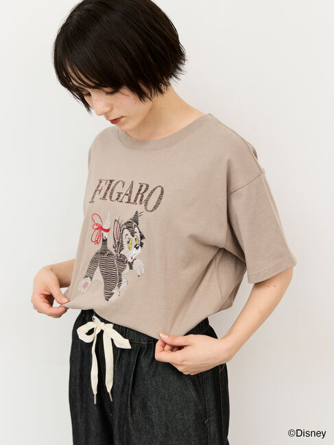 Samansa Mos2「【Disney】ピノキオ/フィガロ刺繍Tシャツ」|Tシャツ・カットソー|