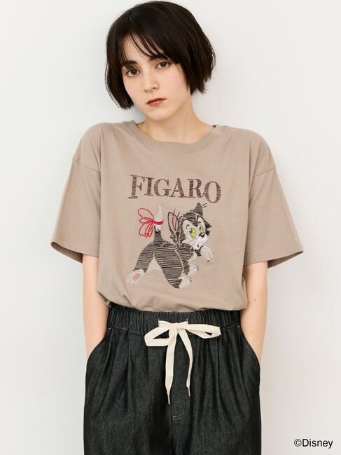 Samansa Mos2「【Disney】ピノキオ/フィガロ刺繍Tシャツ」|Tシャツ・カットソー|ベージュ