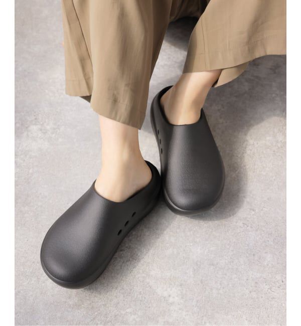 JOURNAL STANDARD relume「【OOFOS/ウーフォス】OOcloog+：サンダル」|サンダル|ブラック