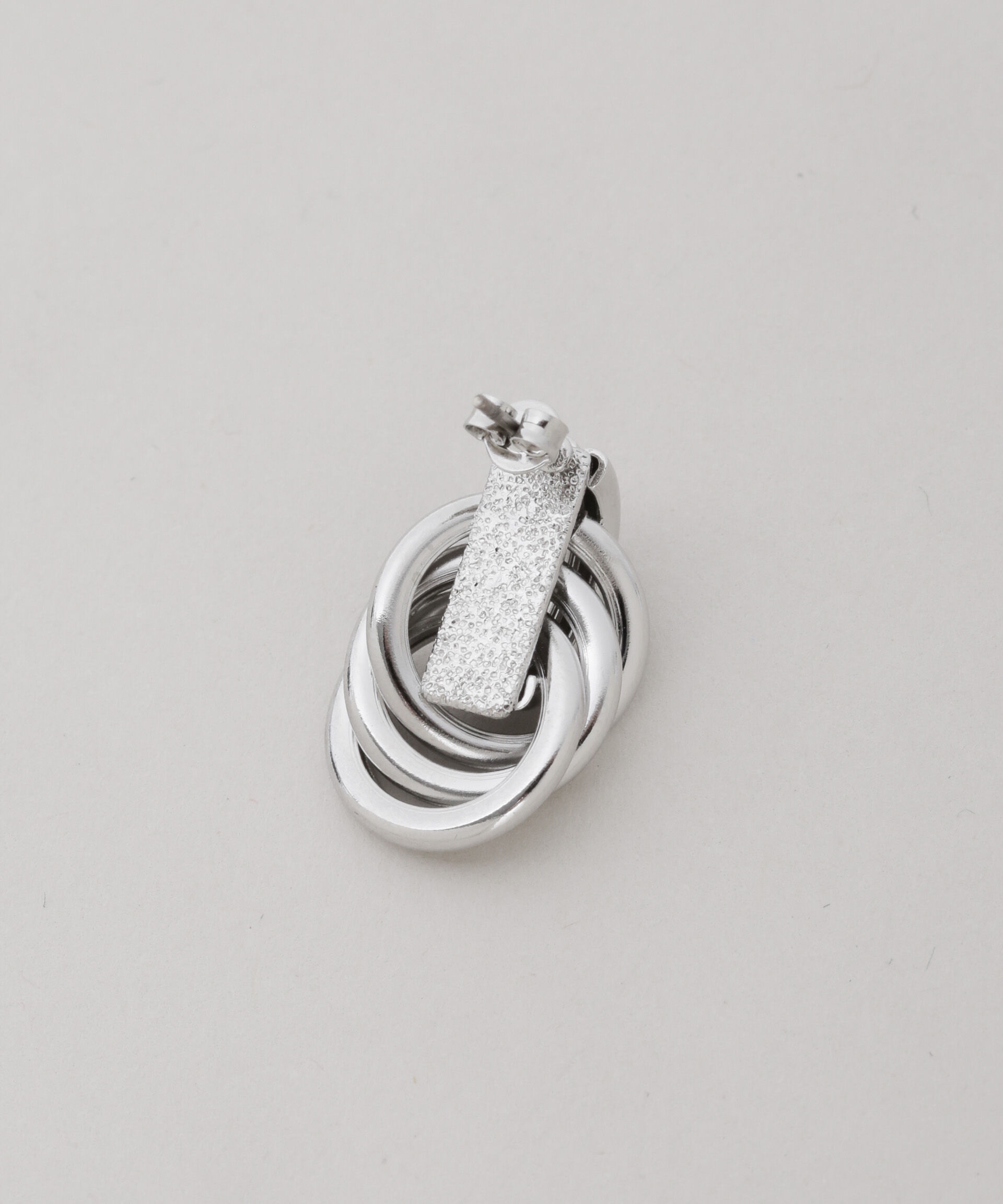nano･universe「クロスリングピアス」|ピアス|