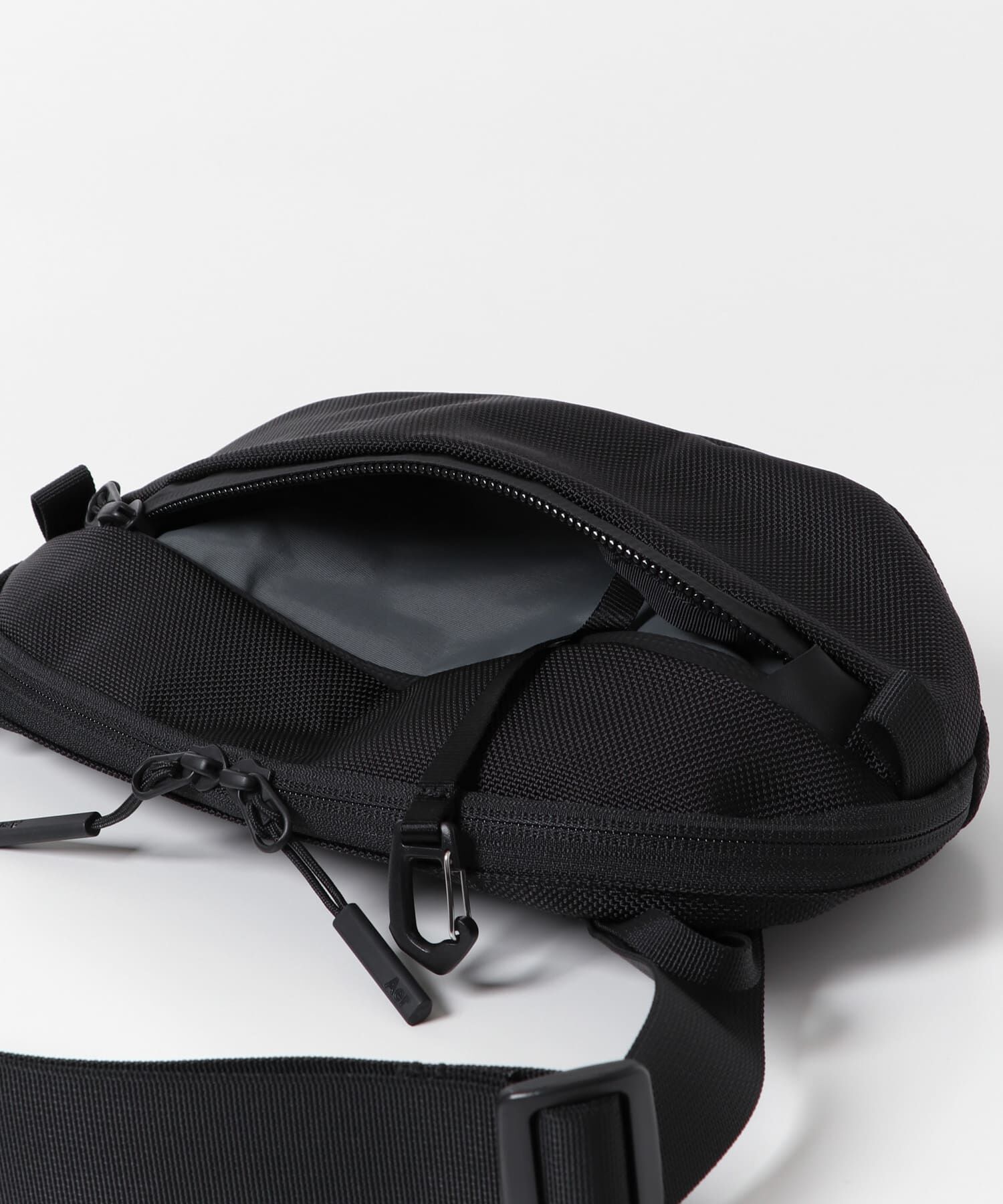 URBAN RESEARCH「Aer　Day Sling3」|ポーチ|
