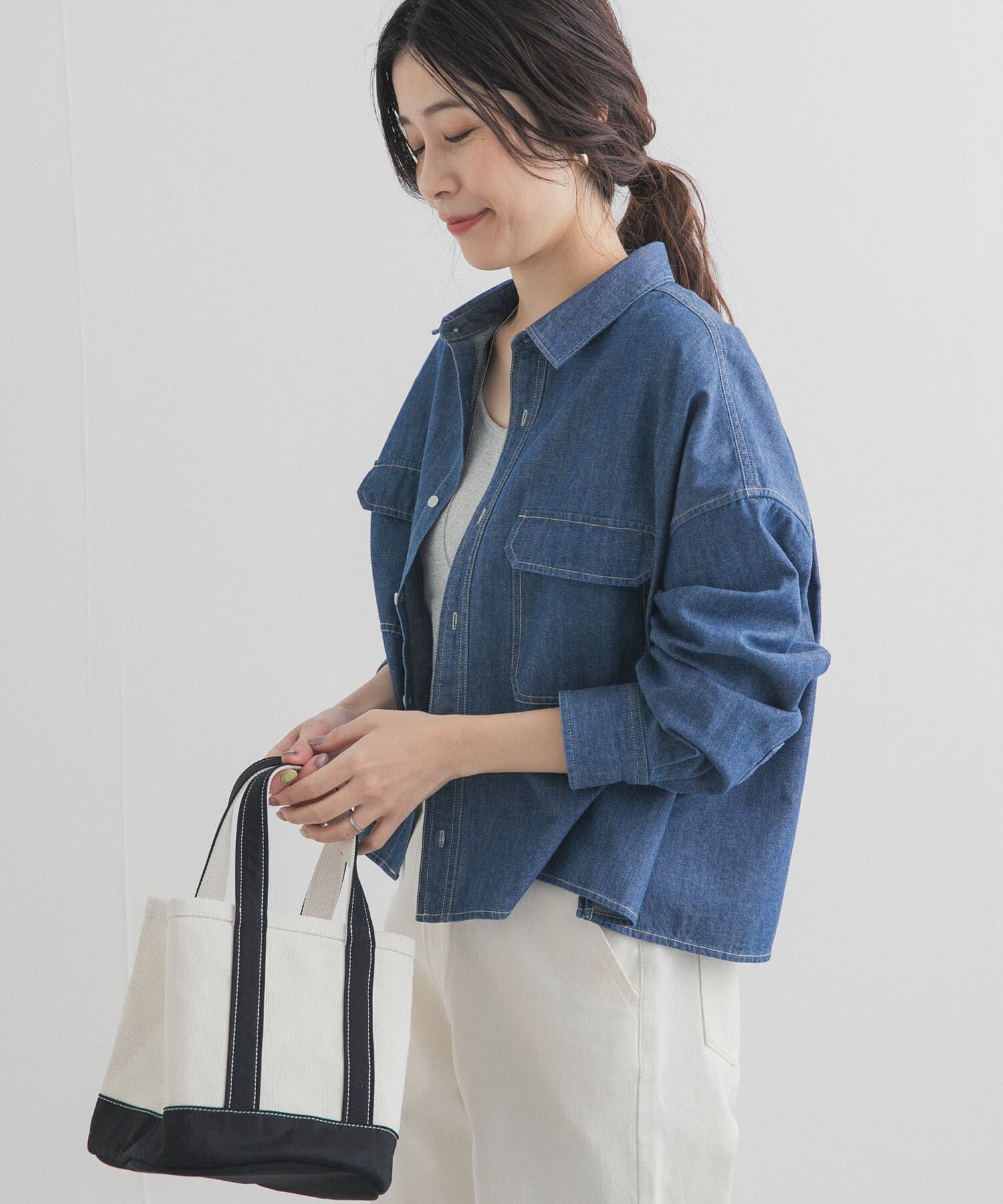 URBAN RESEARCH DOORS「デニムショート丈シャツ」|シャツ・ブラウス|