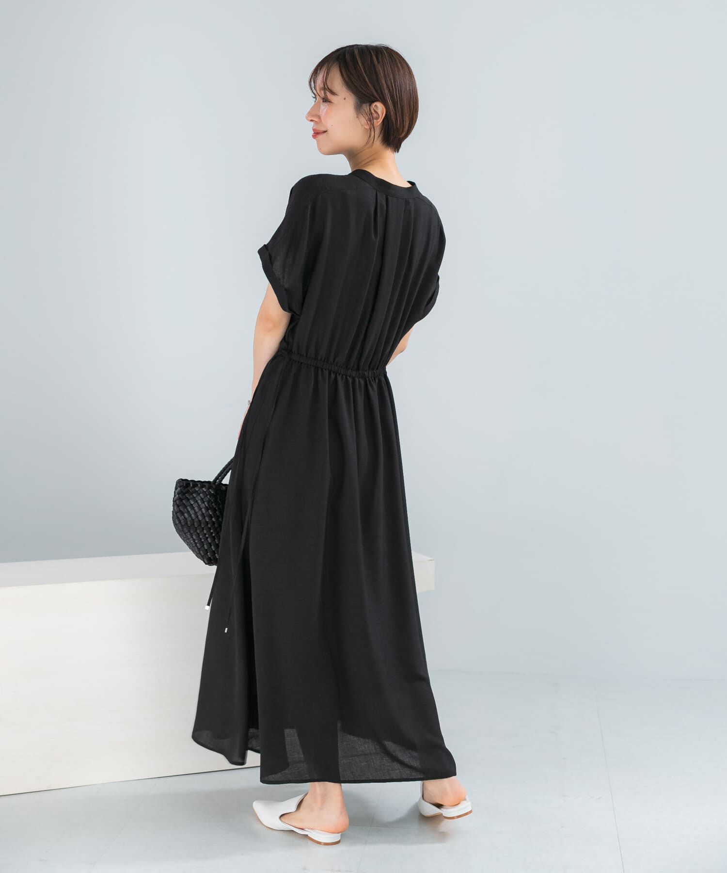 URBAN RESEARCH ROSSO「ウォッシャブルセミシアー2WAYネックワンピース」|ワンピース|