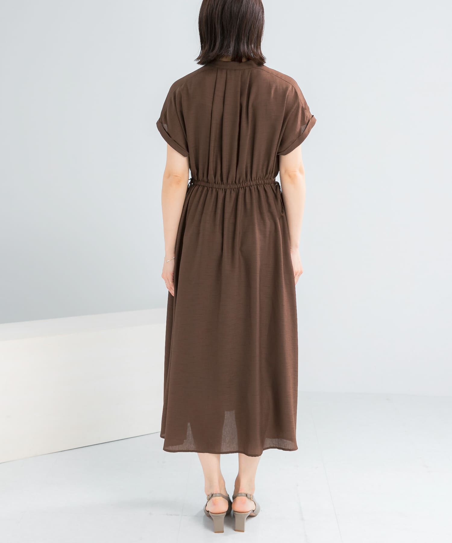 URBAN RESEARCH ROSSO「ウォッシャブルセミシアー2WAYネックワンピース」|ワンピース|