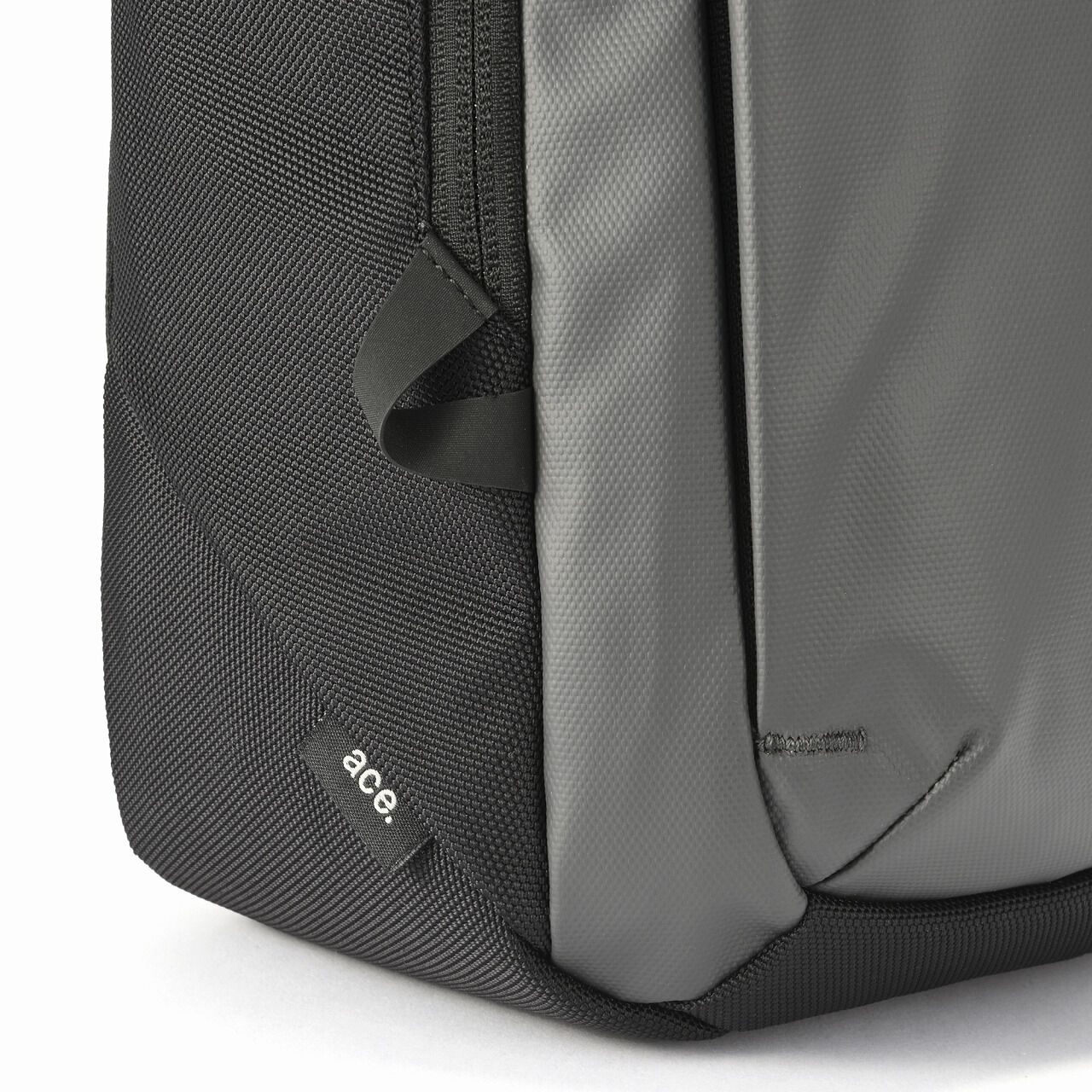 ace.「ace.／エース ラグレンティスクロス ショルダーバッグ 縦型 撥水 68791」|ショルダー・メッセンジャー|