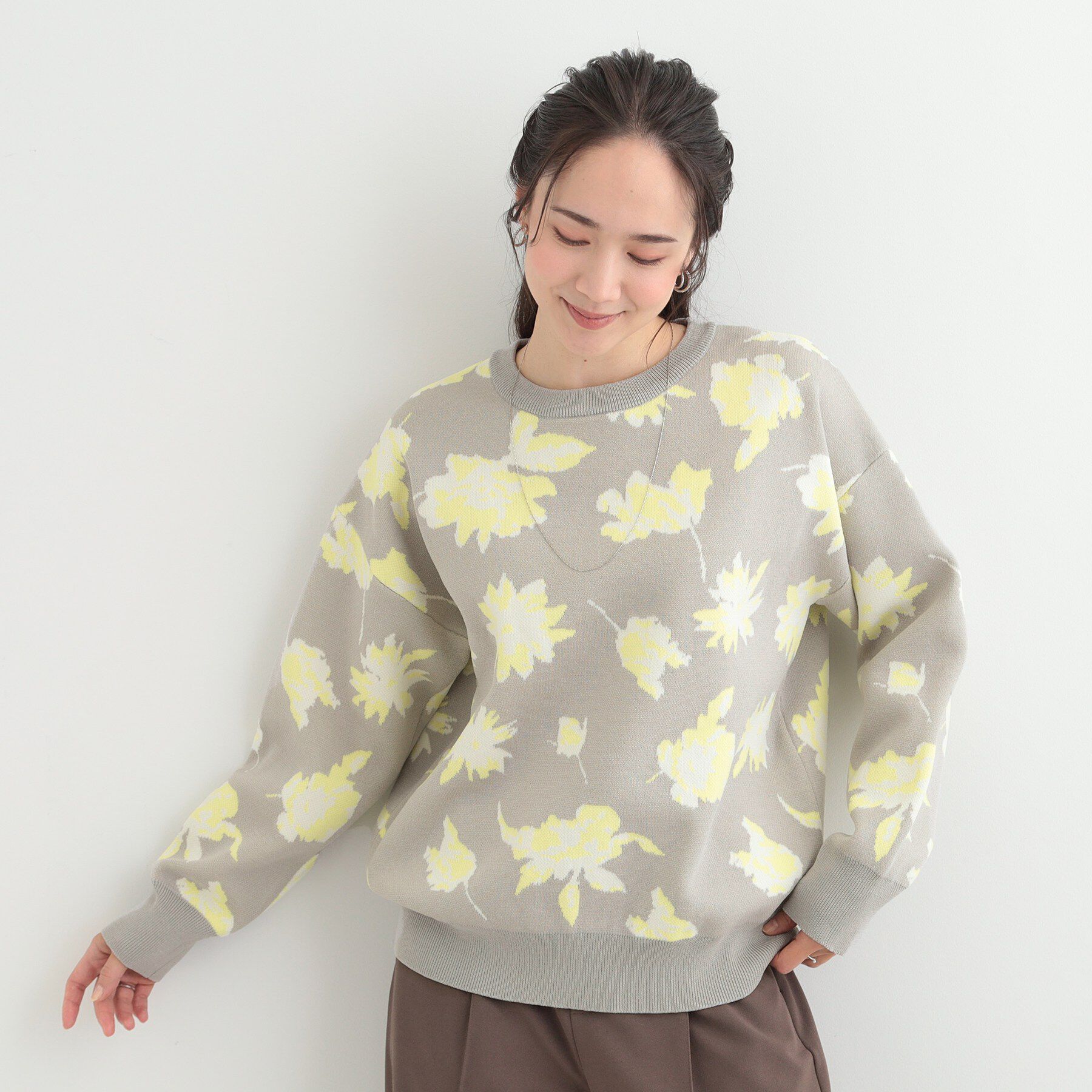 SHOO･LA･RUE「【洗濯機可/S-LL】ゆるシルエット 甘すぎない　大人の花柄もちもちニット」|ニット・セーター|