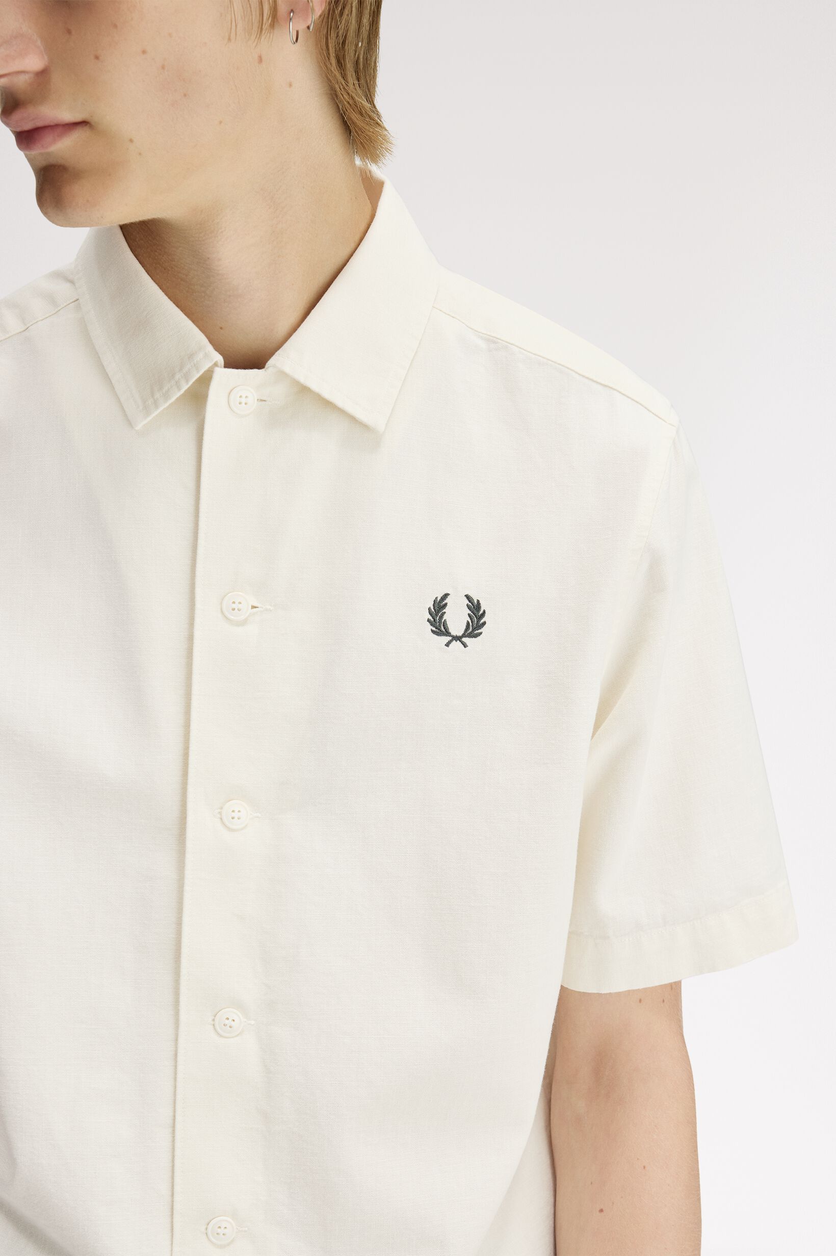 FRED PERRY 「Placket Detail Short Sleeve Shirt プラケットショートスリーブシャツ」|シャツ・ブラウス|