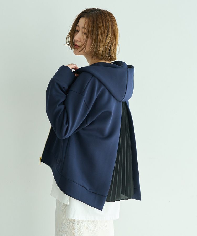 YECCA VECCA「バックプリーツZIPフーディー」|ブルゾン・スタジャン|Navy