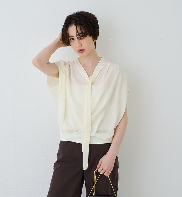 Rouge vif「タイ付きドレープタックVネックブラウス【予約】」|シャツ・ブラウス|