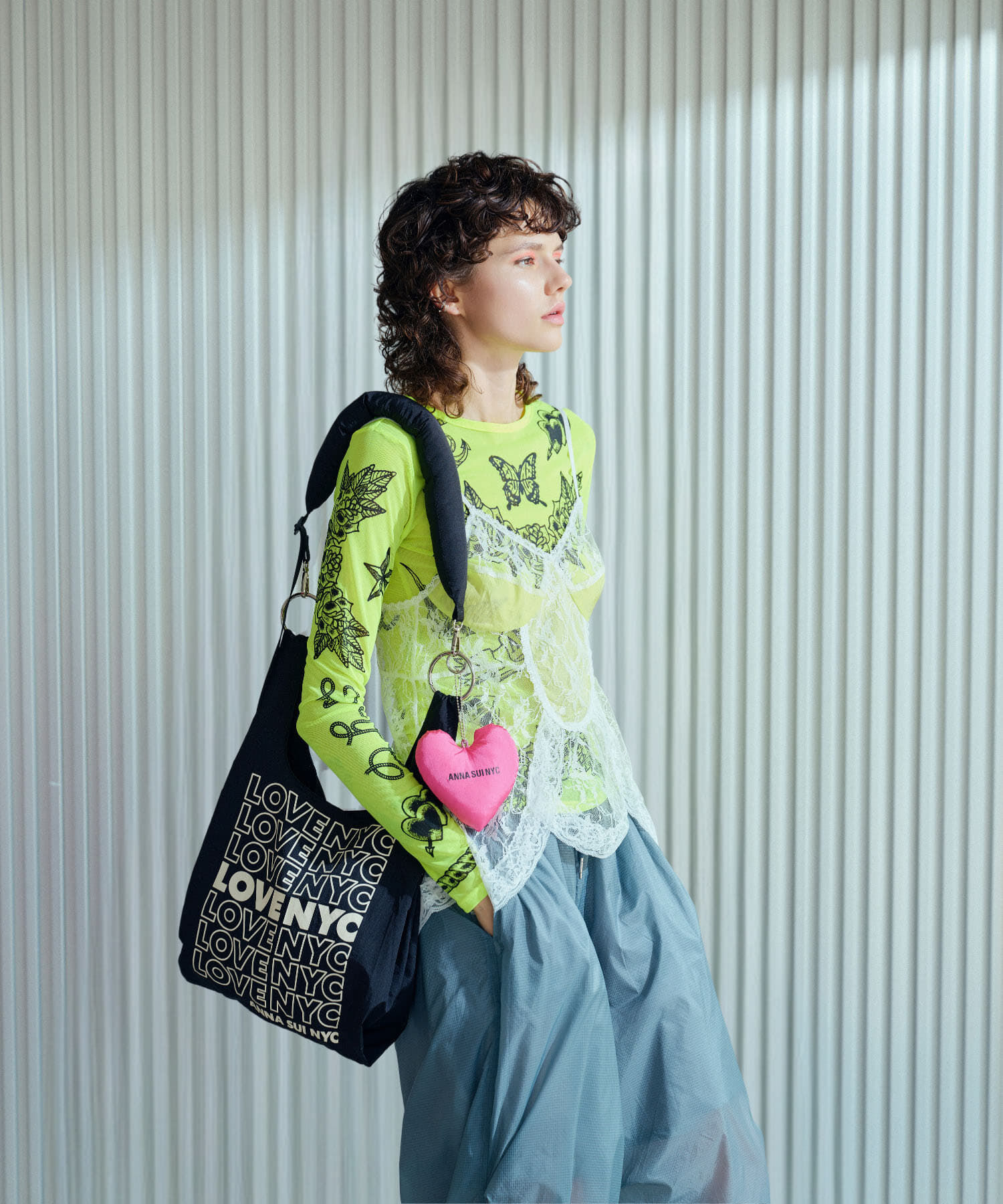SENSE OF PLACE by URBAN RESEARCH「ANNA SUI NYC　LOVEショッピングバッグ」|エコバッグ|