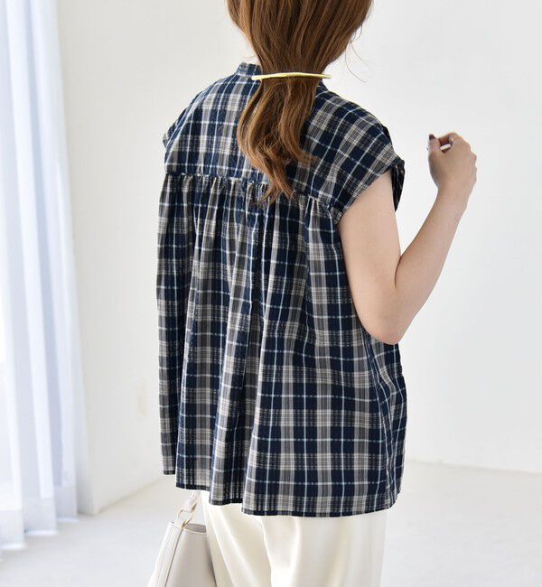 quaranciel「《予約》quaranciel:〈手洗い可能〉チェック ギャザー バンドカラー フレンチ シャツ」|シャツ・ブラウス|