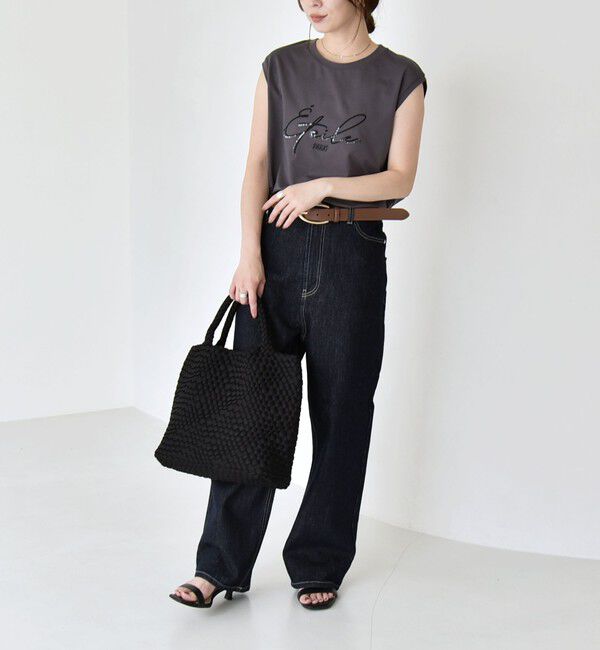 quaranciel「《予約》quaranciel:〈洗濯機可能〉スパンコール ロゴ 刺繍 フレンチスリーブ TEE」|Tシャツ・カットソー|