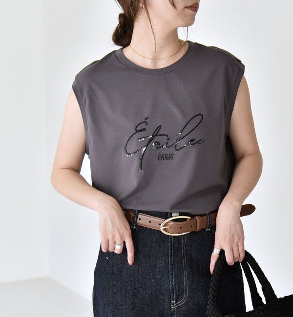 quaranciel「《予約》quaranciel:〈洗濯機可能〉スパンコール ロゴ 刺繍 フレンチスリーブ TEE」|Tシャツ・カットソー|