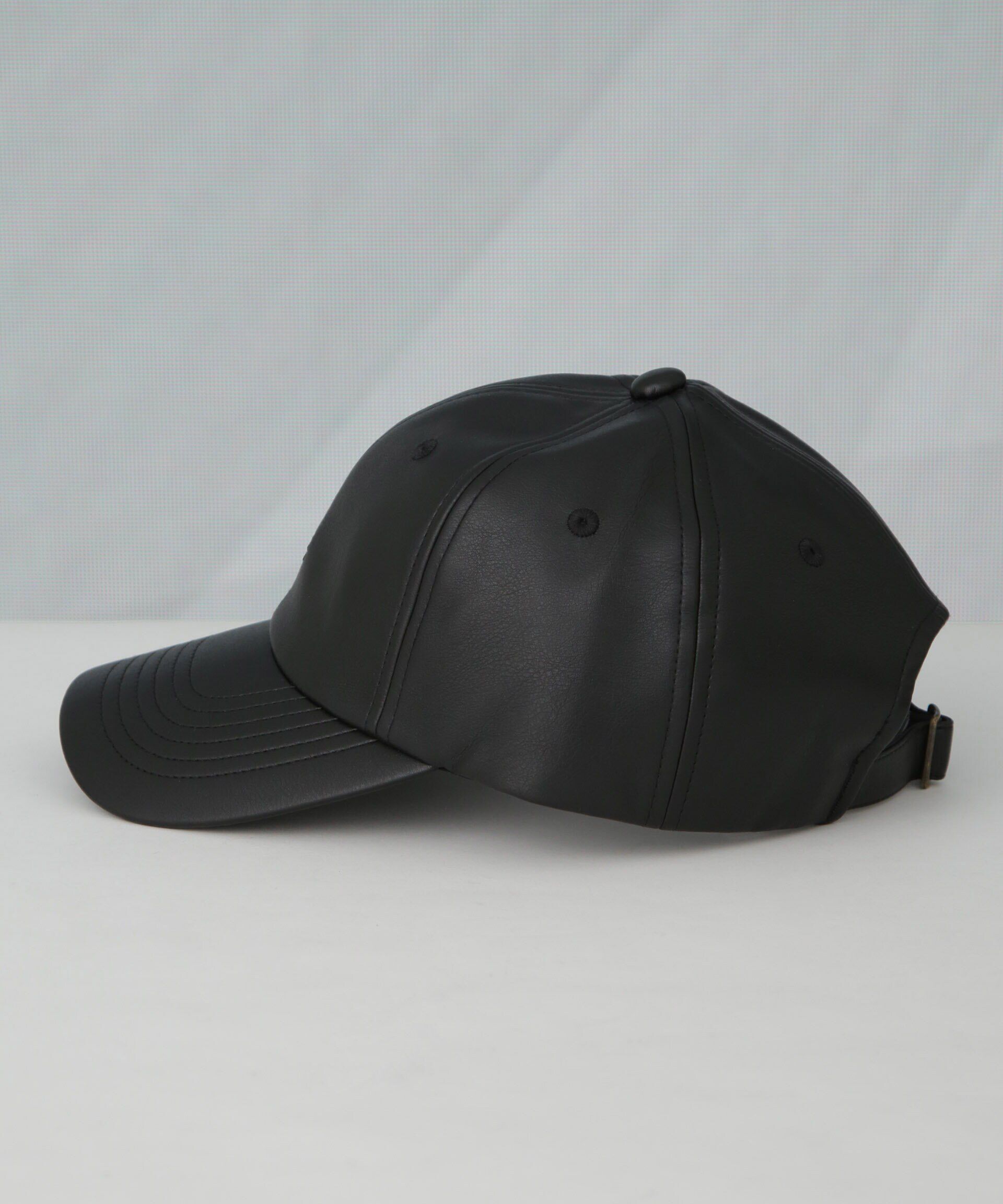 nano･universe「Lee/LE LOW CAP FAUX LEATHER」|キャップ・キャスケット|