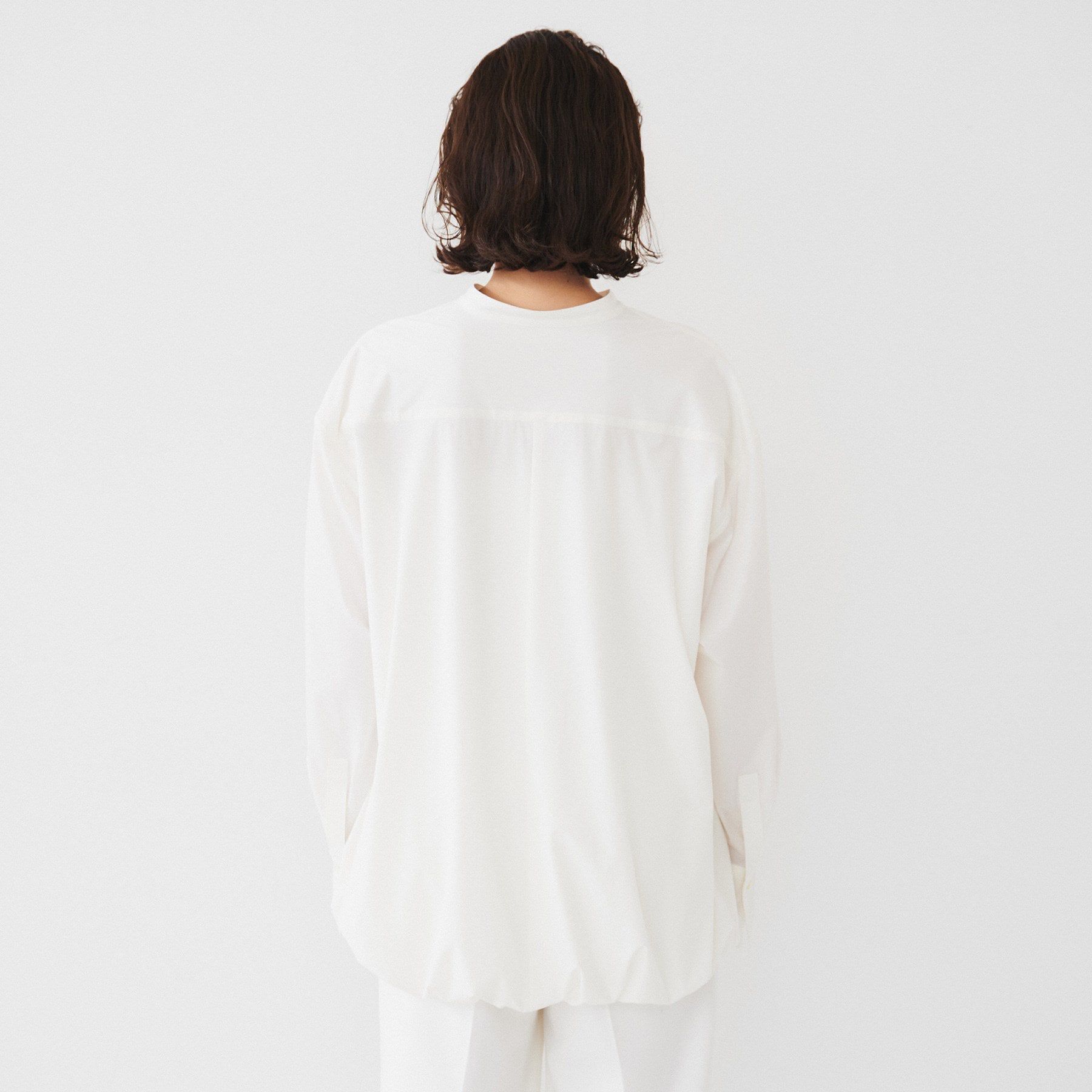 UNTITLED「【朝比奈 彩&times;Oggi&times;UNTITLED スペシャルコラボ】バルーンヘムブラウス」|シャツ・ブラウス|