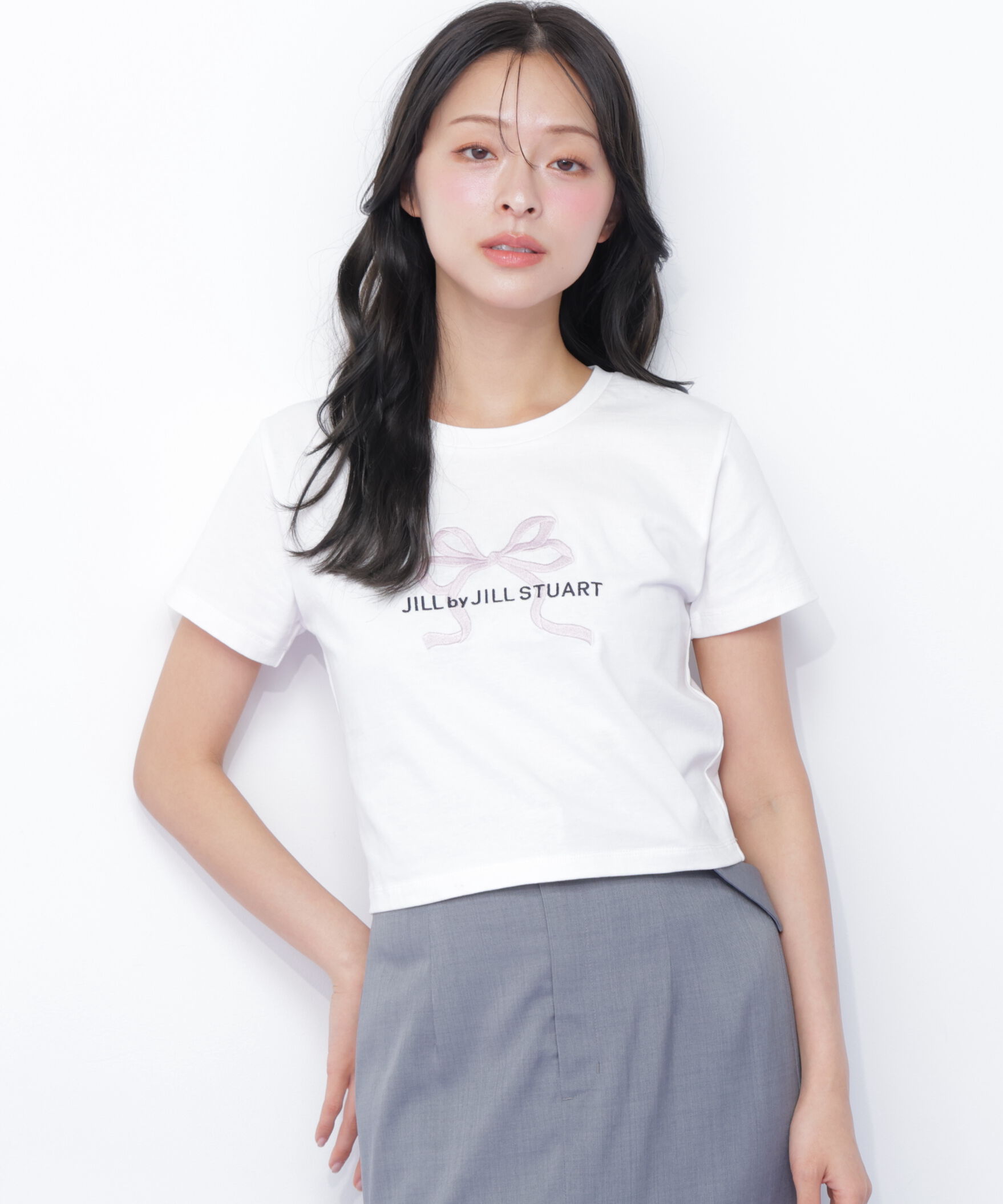  「〈RIBBONシリーズ〉フロントロゴTシャツ」|Tシャツ・カットソー|