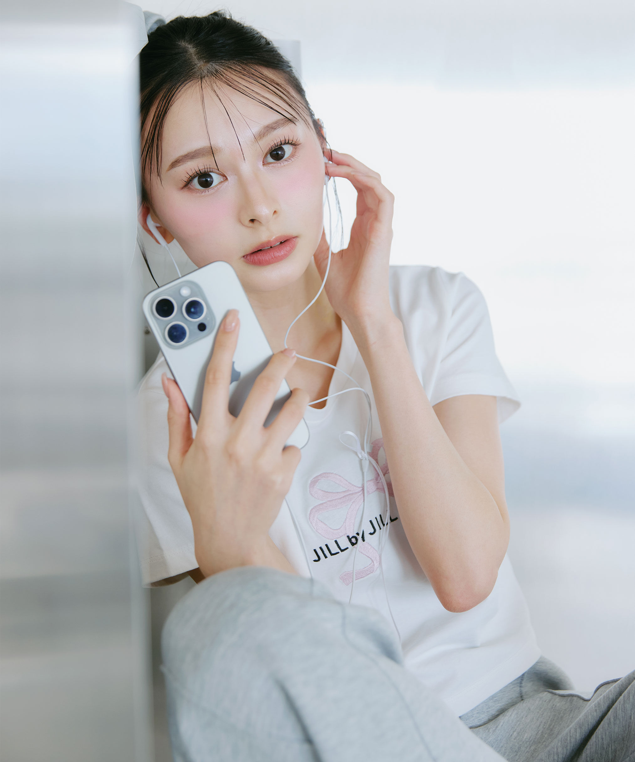  「〈RIBBONシリーズ〉フロントロゴTシャツ」|Tシャツ・カットソー|