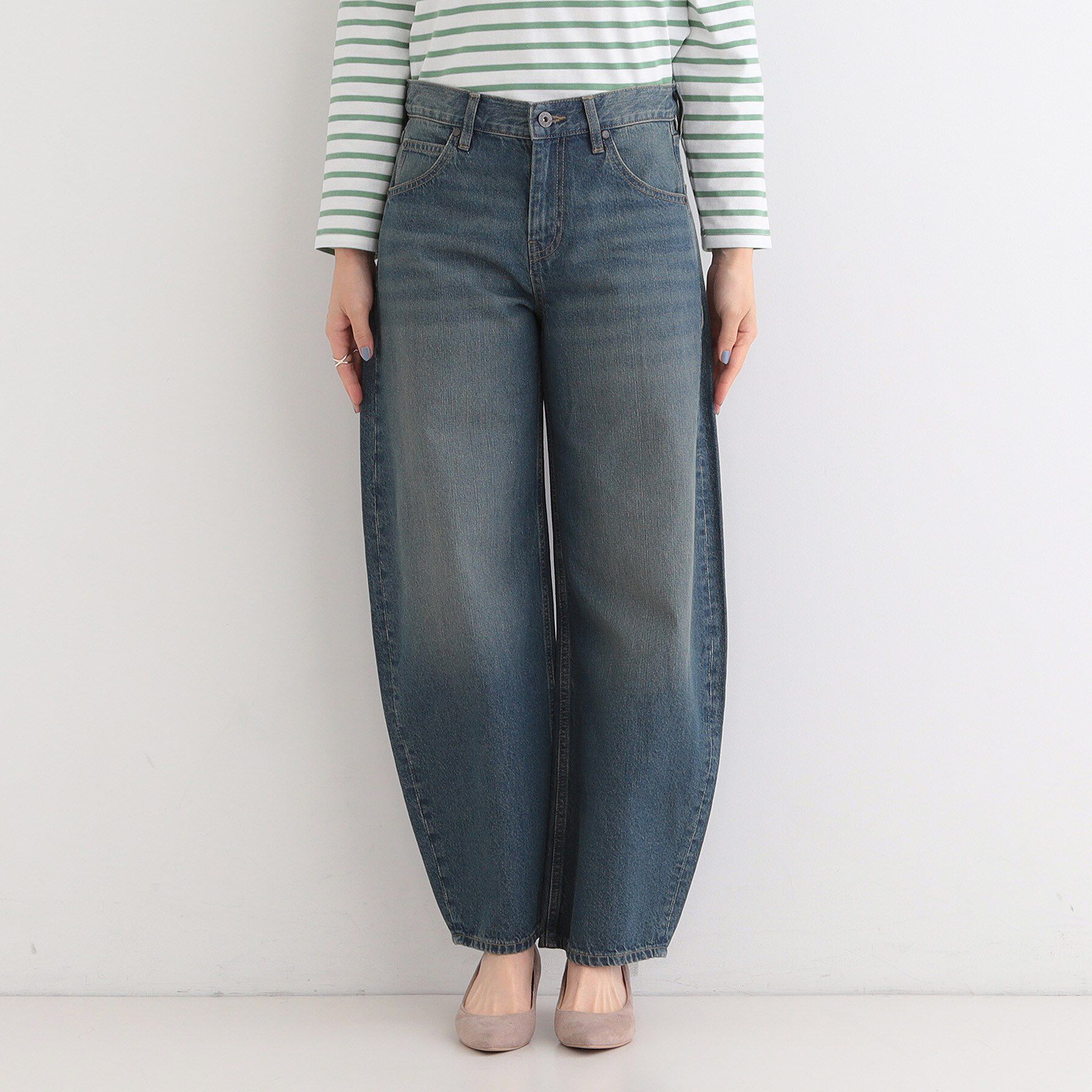 SHOO･LA･RUE「【SHOO・LA・RUE DENIM/高レビュー】ゆるっと決まる こなれカーブデニムパンツ」|デニム|