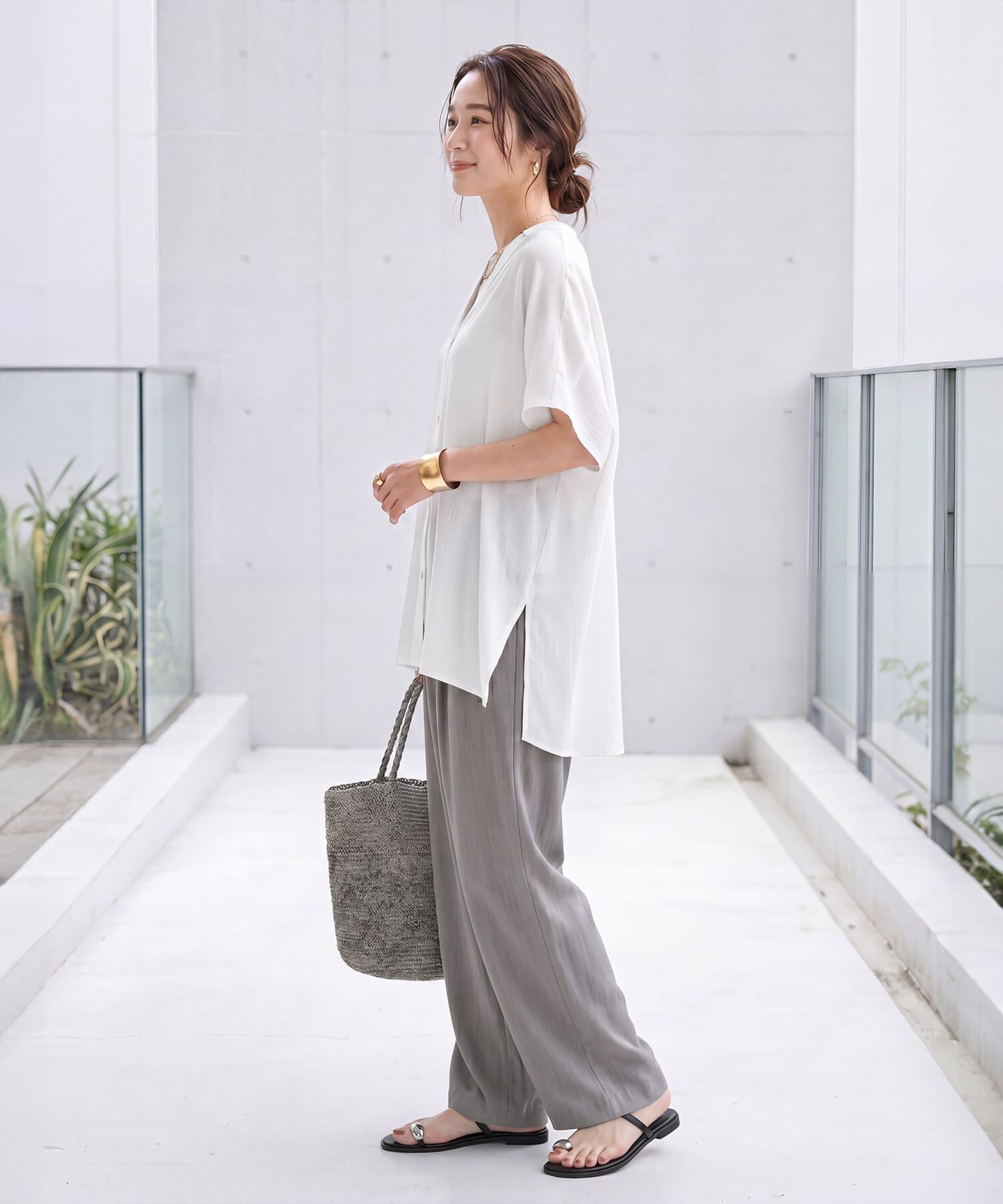 STYLE DELI「【LUXE】楊柳ゆったりVネックブラウスB」|シャツ・ブラウス|