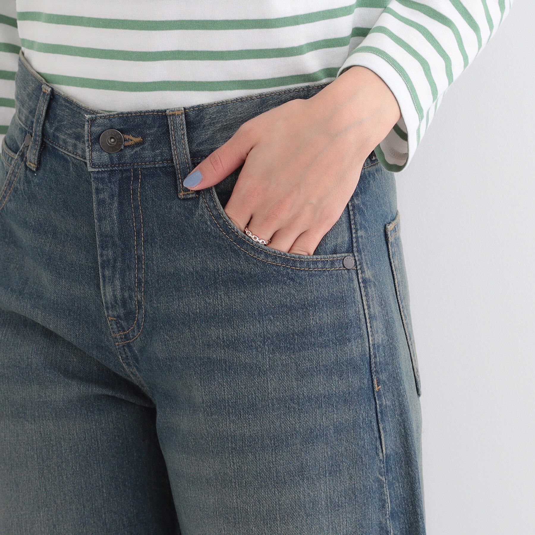 SHOO･LA･RUE「【SHOO・LA・RUE DENIM/高レビュー】ゆるっと決まる こなれカーブデニムパンツ」|デニム|