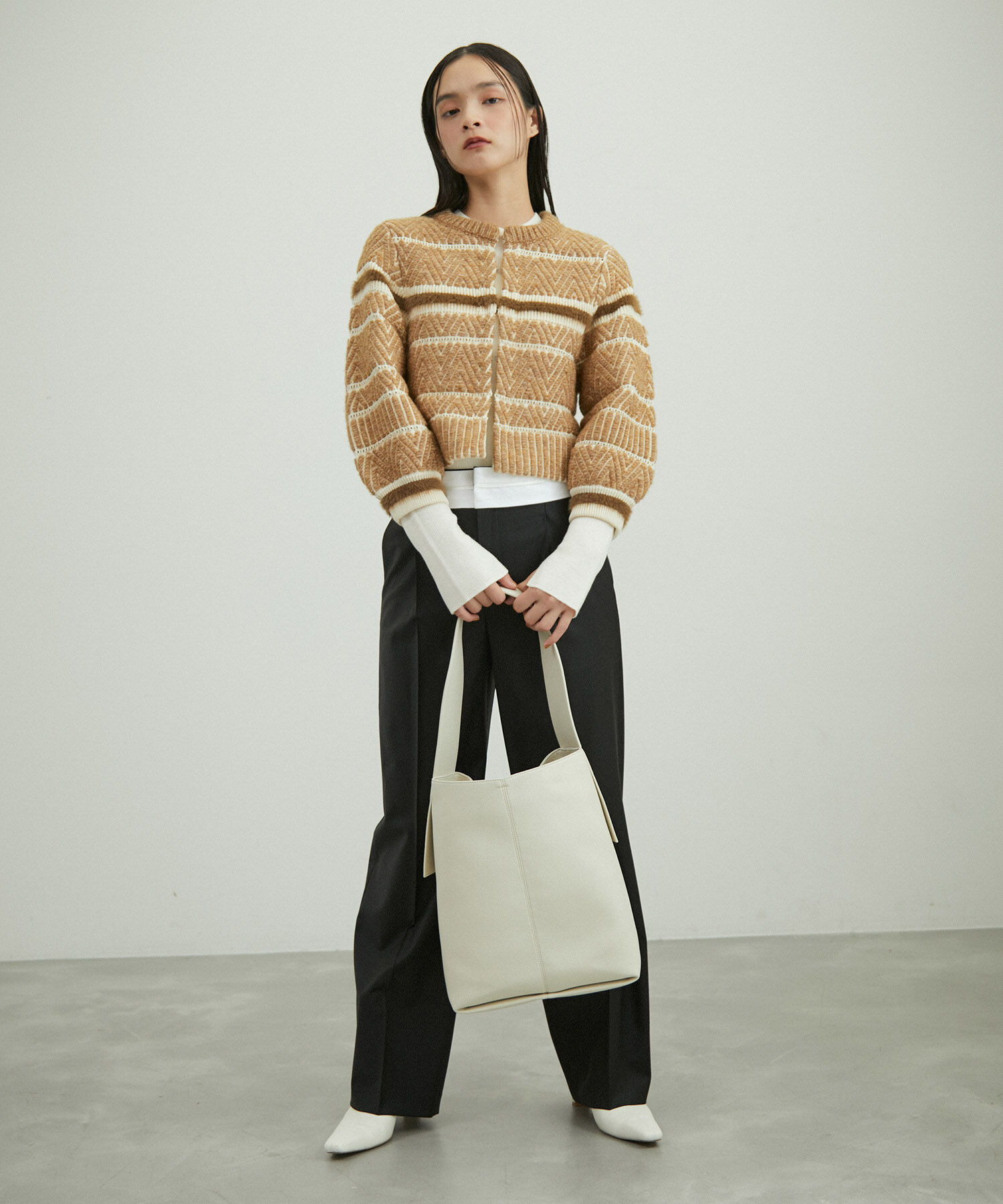 ADAM ET ROPE'「【サステナブル・一部WEB限定カラー】軽量シュリンクワンハンドルバッグ」|ショルダー・メッセンジャー|