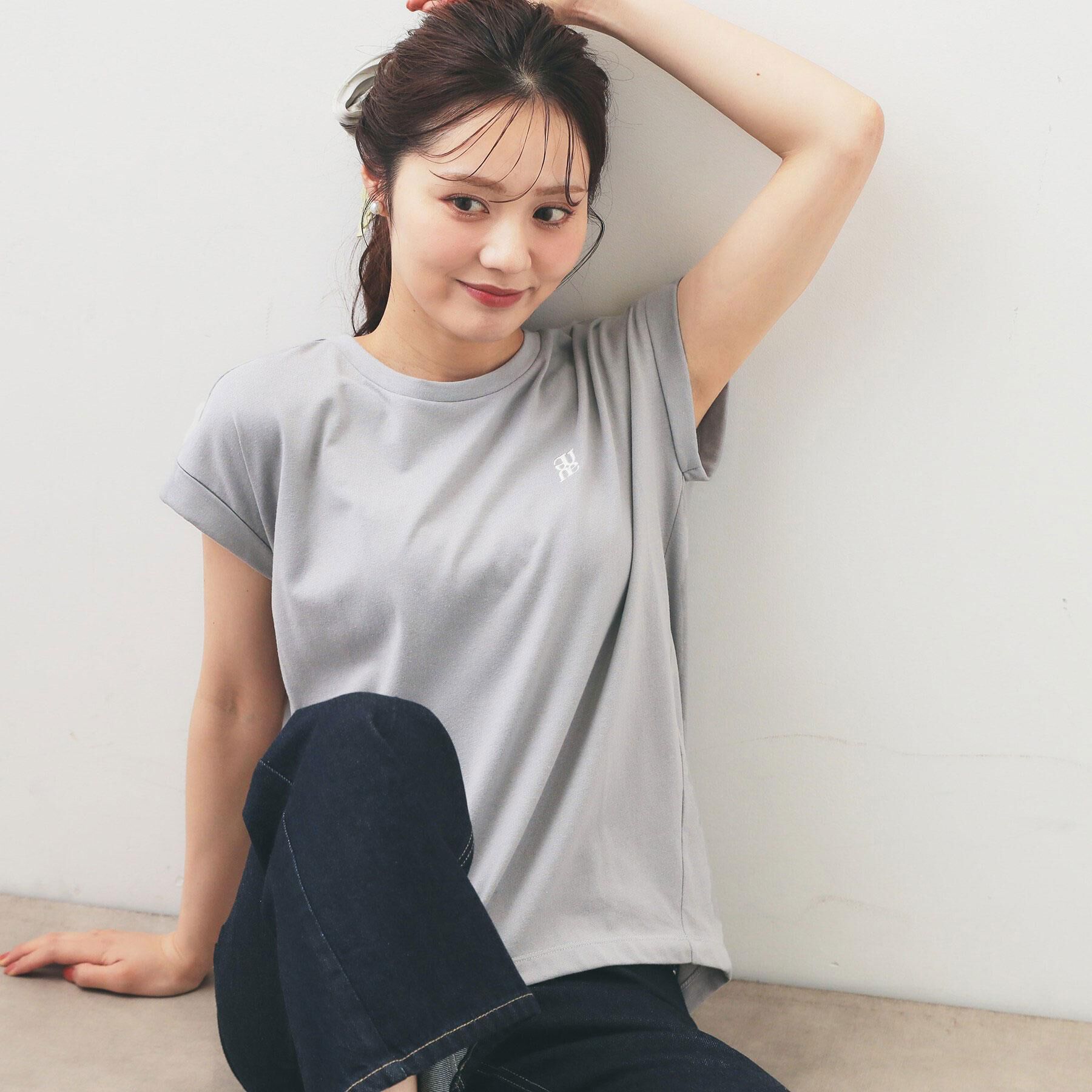 index「【接触冷感／UVケア】ワンポイント刺繍ターンバックTシャツ《洗濯機OK》」|Tシャツ・カットソー|グレー(012)