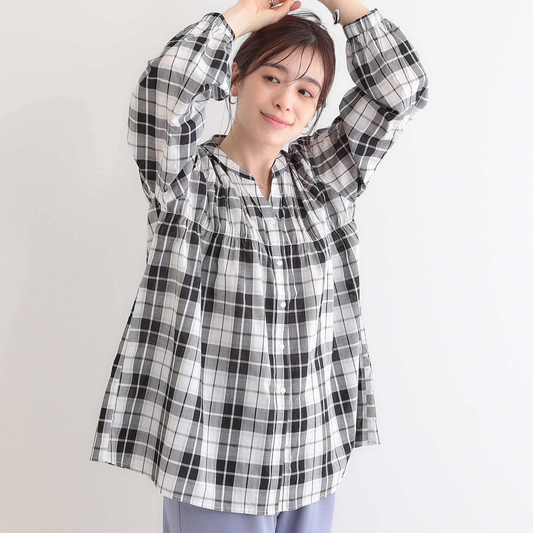 SHOO･LA･RUE「【S-LL】チェック柄シャーリングシャツ」|シャツ・ブラウス|ブラック(319)