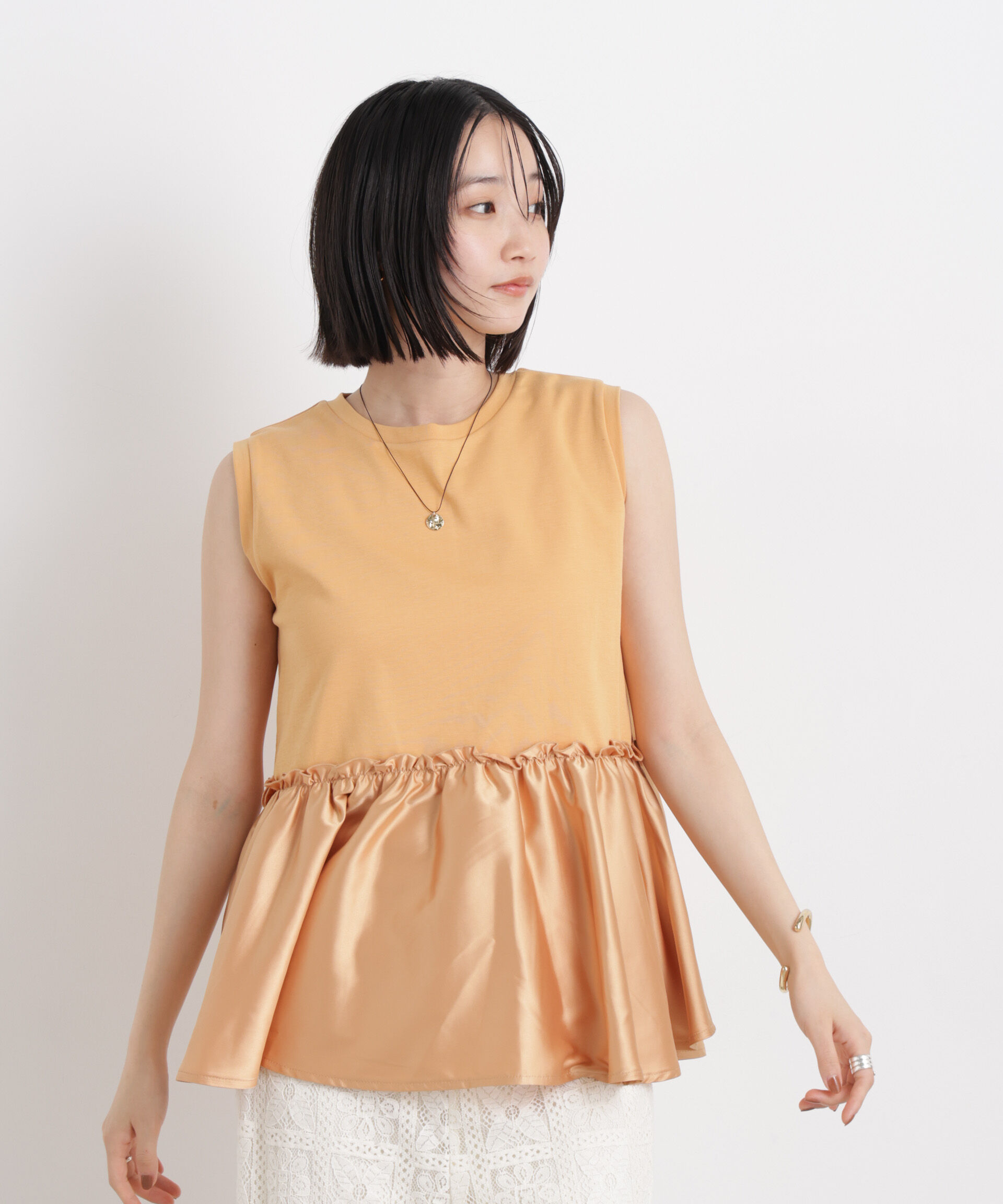 nano･universe「サテンペプラム異素材コンビノースリーブカットトップス」|Tシャツ・カットソー|キャメル4