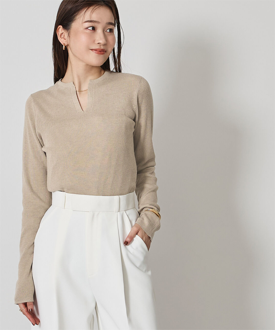 ur's「チクチクしないウールブレンドキーネックリブニット」|ニット・セーター|