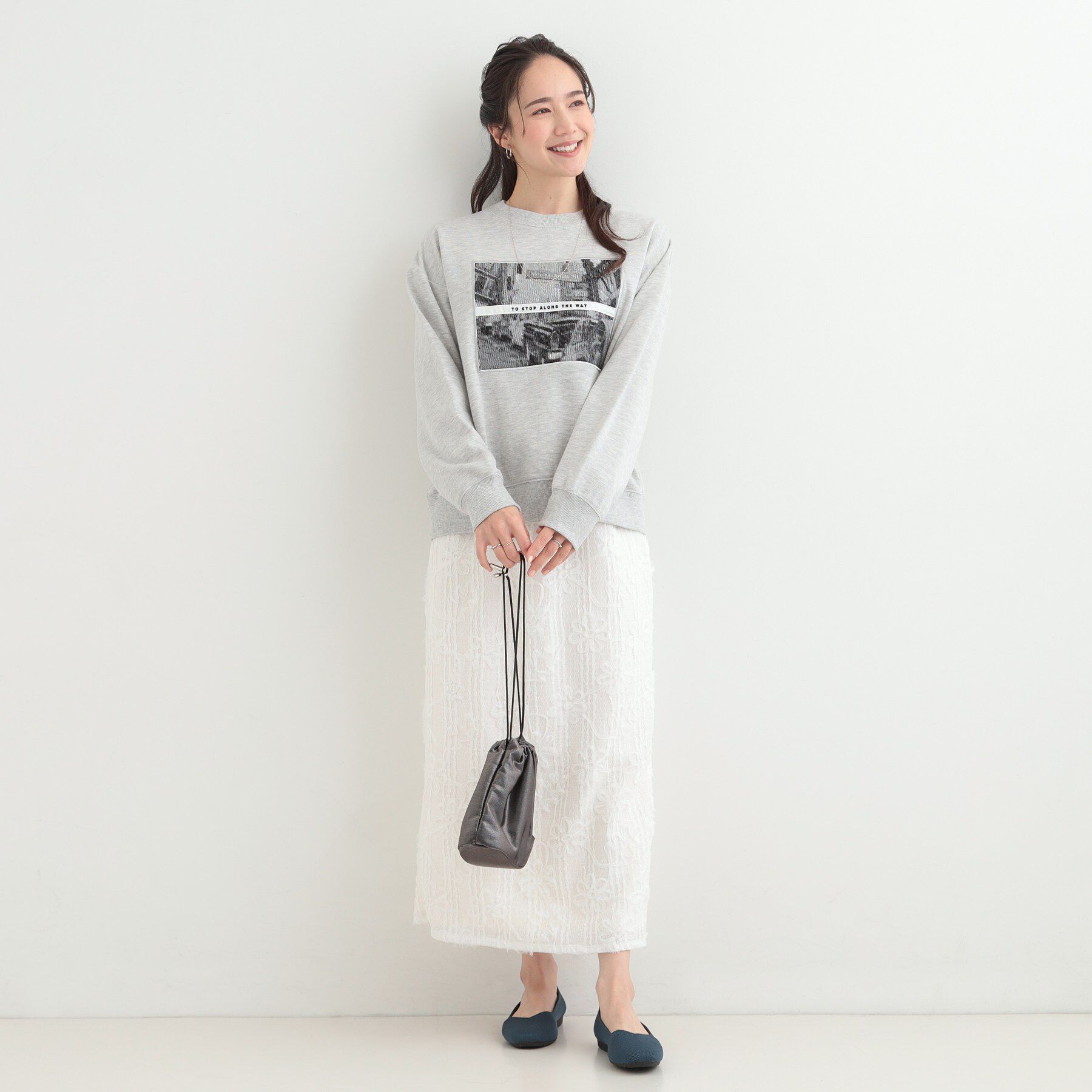 SHOO･LA･RUE「【S-LL】カジュアルすぎない大人のフォト刺繍裏毛スウェット」|パーカー|