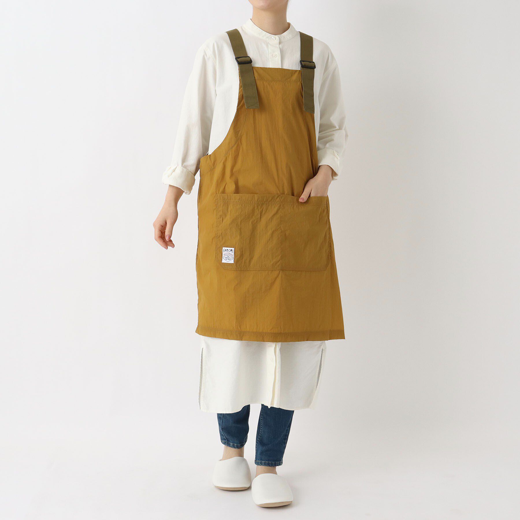212 KITCHEN STORE「極軽撥水エプロン キテミテ キイロ ＜FABORI ファボリ＞」|食器・キッチングッズ|