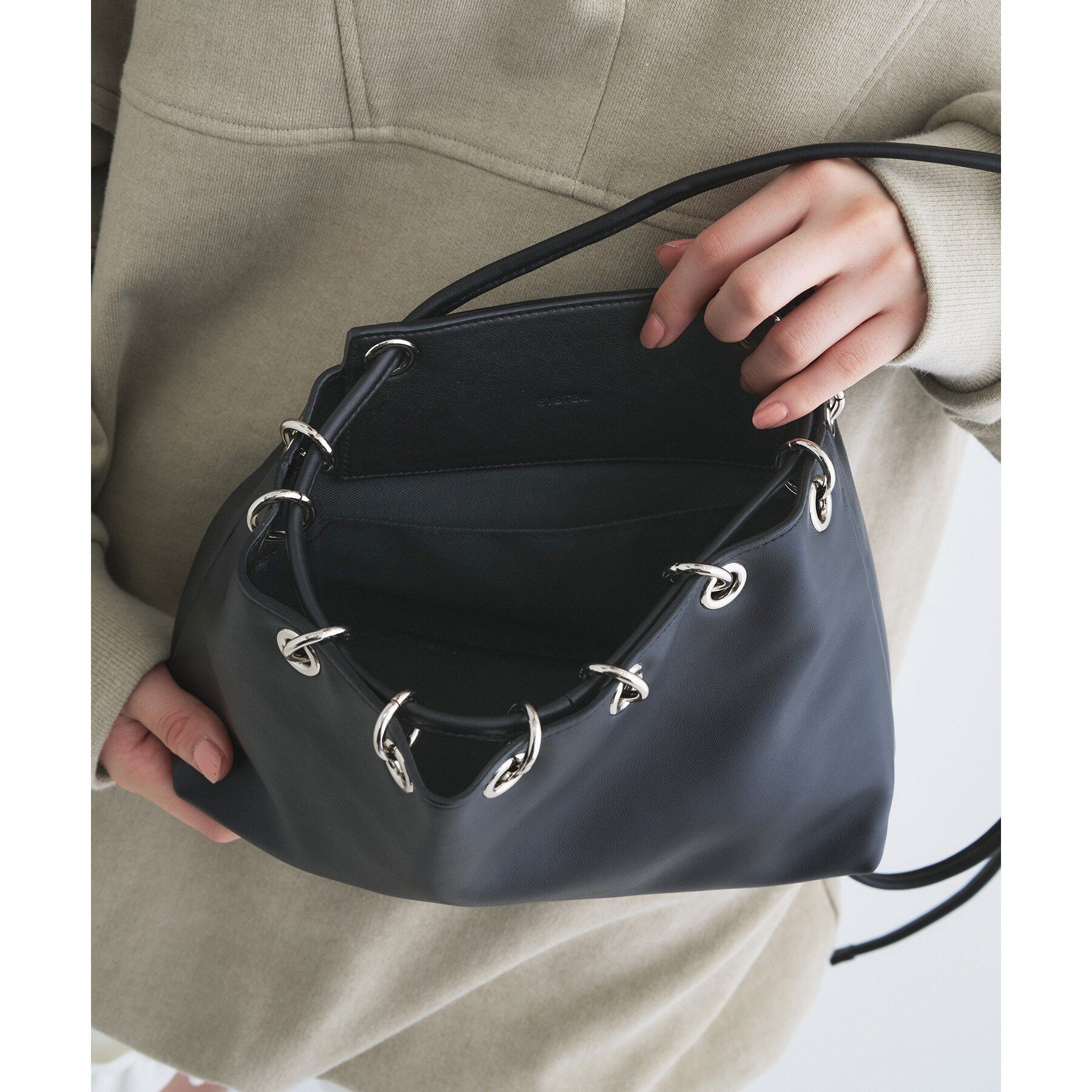 CODE A「SYSTEM｜Leather Punching cross Bag」|ショルダー・メッセンジャー|