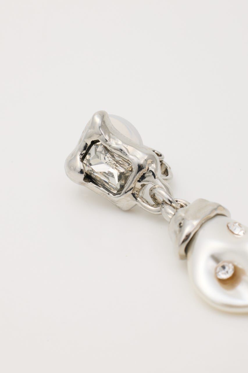 SLY「JEWELED F／PEARL イヤリング」|ピアス|