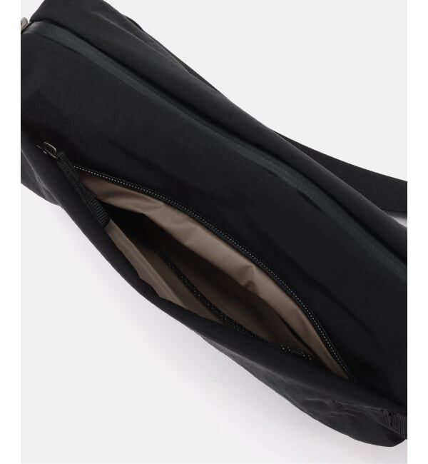 VERMEIL par iena「《追加》Bellroy ベルロイ Lite Sling BLLA-BLK-234」|ショルダー・メッセンジャー|