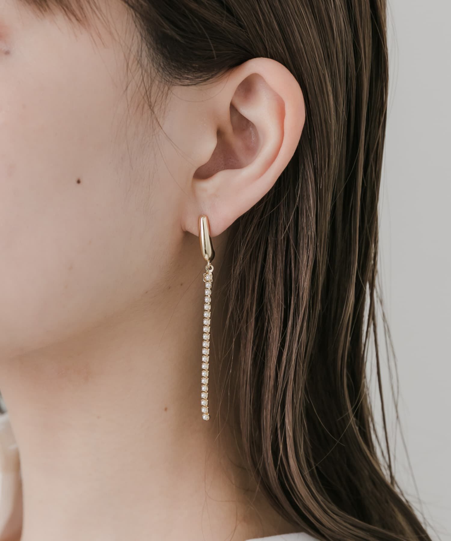 SMELLY「パールチェーンメタルカーブピアス」|ピアス|