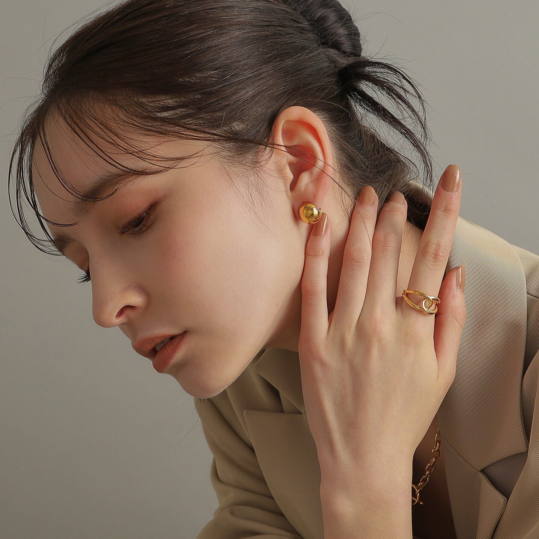 COCOSHNIK ONKITSCH「シルバー ハギーピアス ボールS GP」|ピアス|