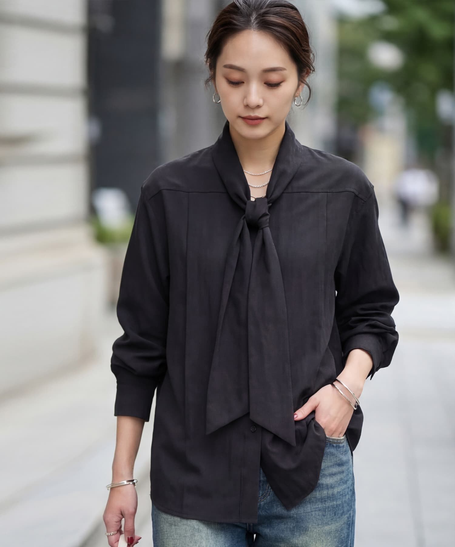 STYLE DELI「【LUXE】ニュアンス生地のタックボウタイブラウス」|シャツ・ブラウス|