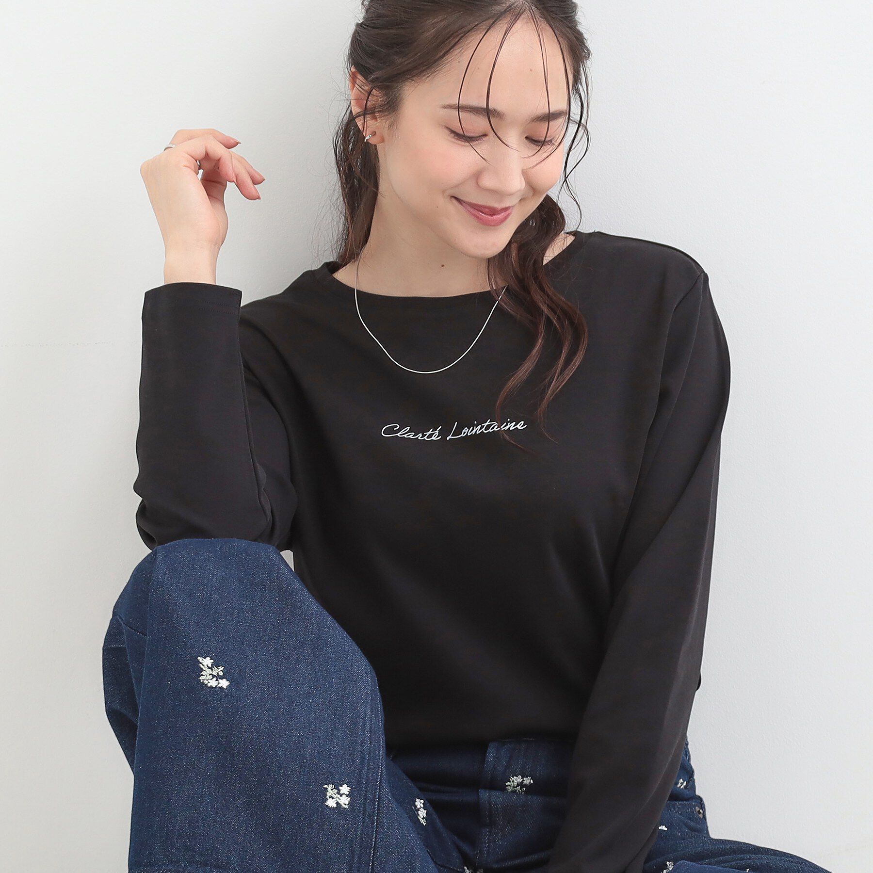 SHOO･LA･RUE「【ひんやり/UV/抗菌防臭】小さめロゴの大人スムースロンT」|Tシャツ・カットソー|ブラック(019)