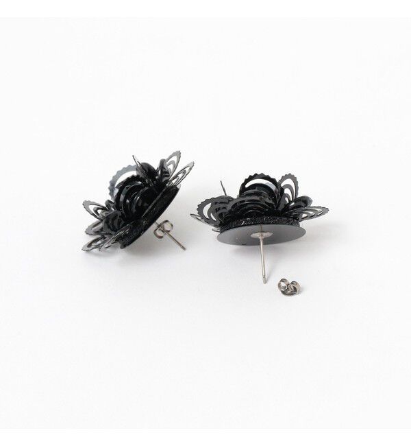 Ray BEAMS 「スパンコール フラワー ピアス」|ピアス|