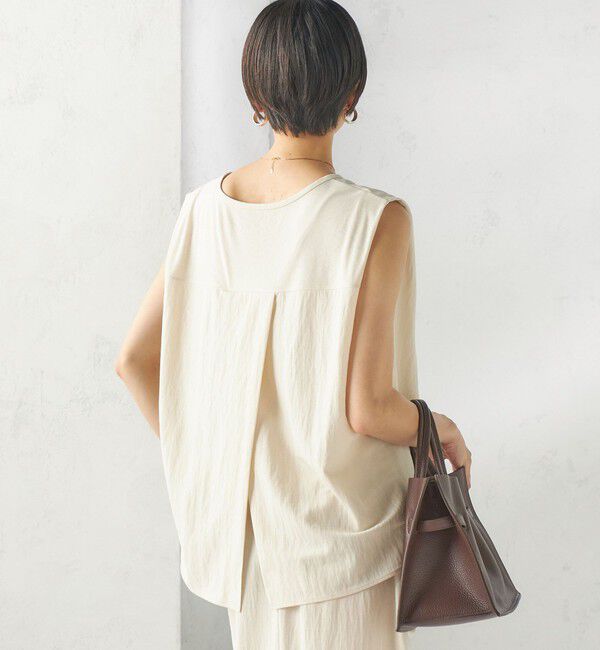 SHIPS for women「《予約》【実力派ベーシック】〈手洗い可能〉レーヨン ナイロン 深 ベンツ ノースリーブ プルオーバー」|Tシャツ・カットソー|