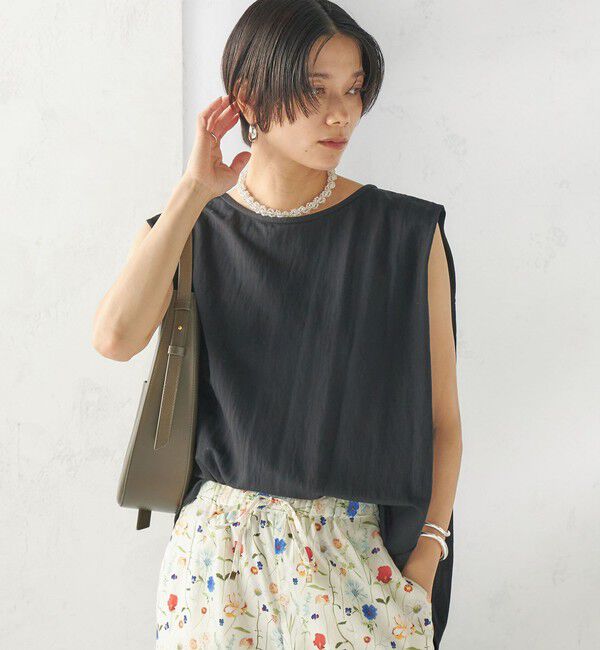 SHIPS for women「《予約》【実力派ベーシック】〈手洗い可能〉レーヨン ナイロン 深 ベンツ ノースリーブ プルオーバー」|Tシャツ・カットソー|